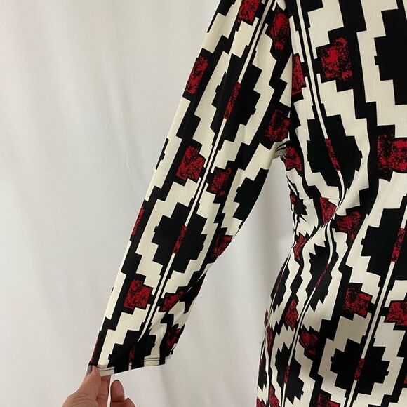 NWOT Liz Clariborne Red and Black Geometric Pattern Dress - Picture 7 of 8
